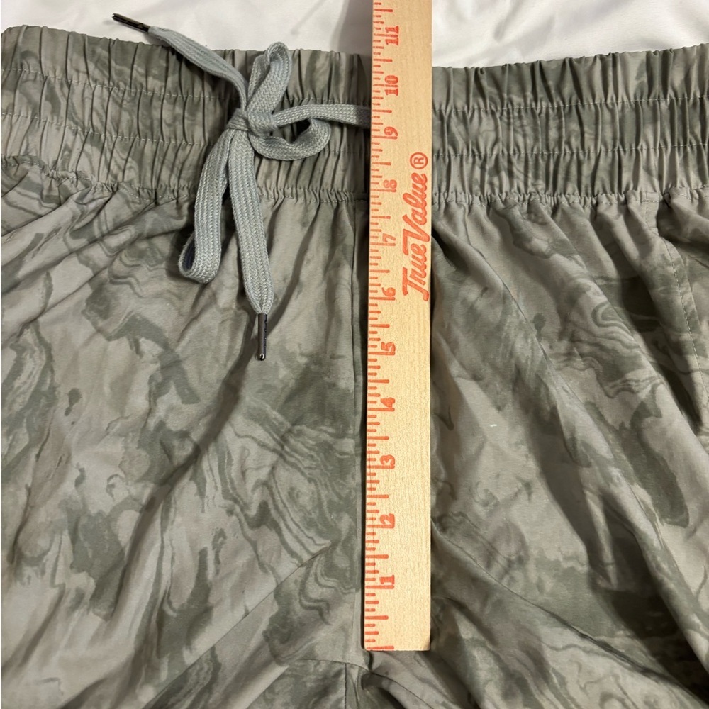 Cali Sport Gray Marble Print Joggers Size M Zip Pocket Athleisure Pants - Picture 5 of 9